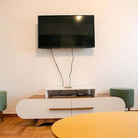 Stylish And Comfortable Apartment Ateny Zewnętrze zdjęcie